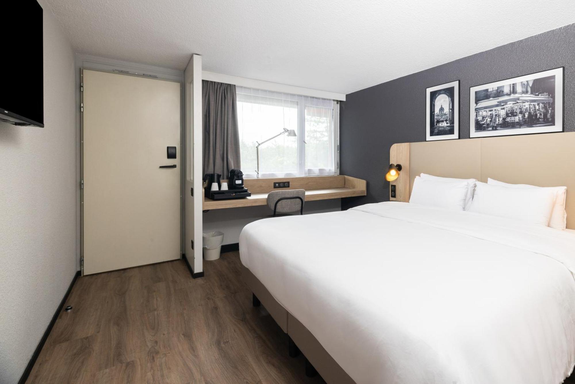 Hotel Campanile 3*